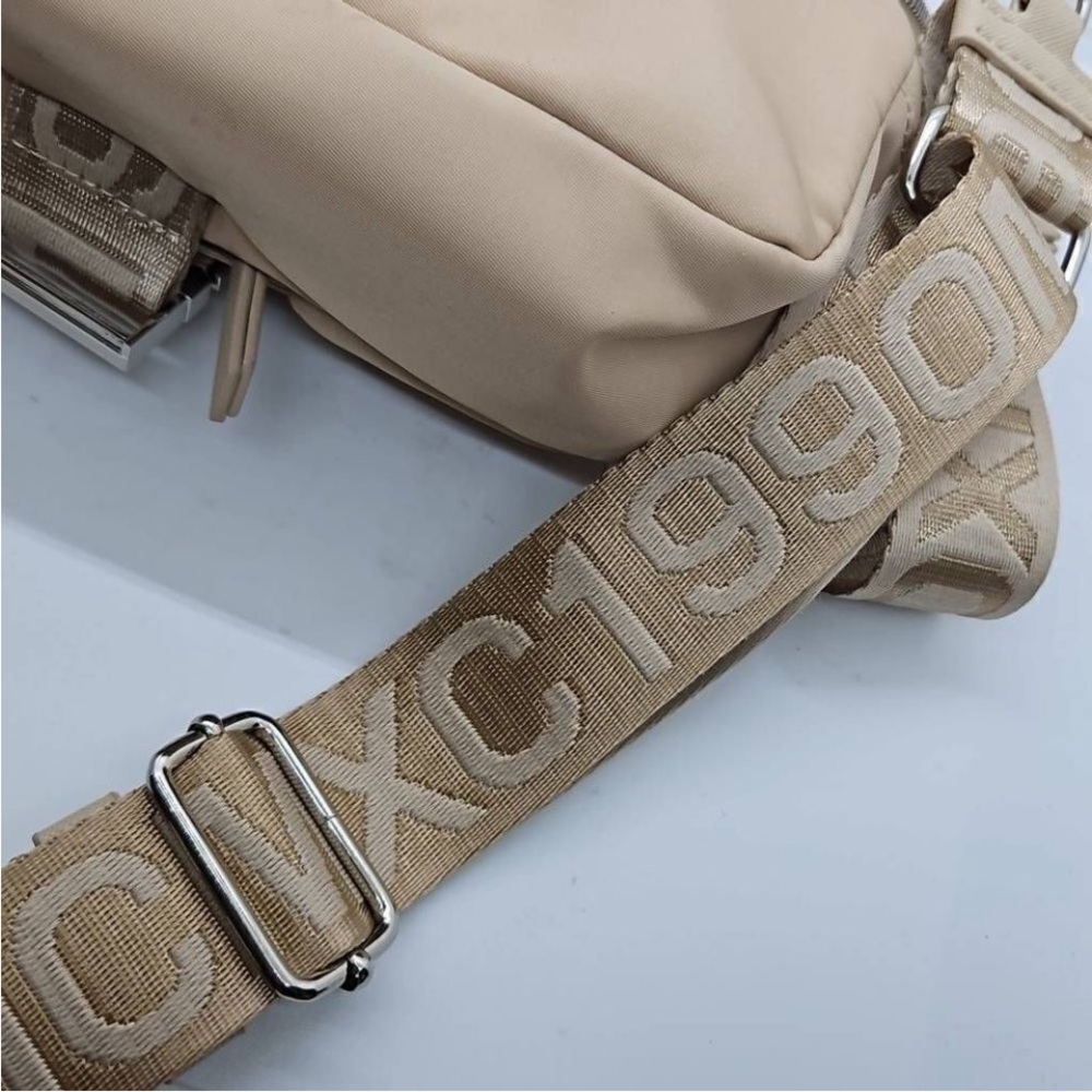 P0005.  Steve Madden Tan Crossbody Bag with Pouch - Picture 7 of 10